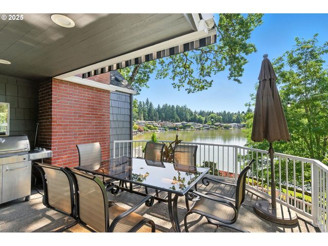 16755 GRAEF Cir, Lake Oswego, OR 97035
