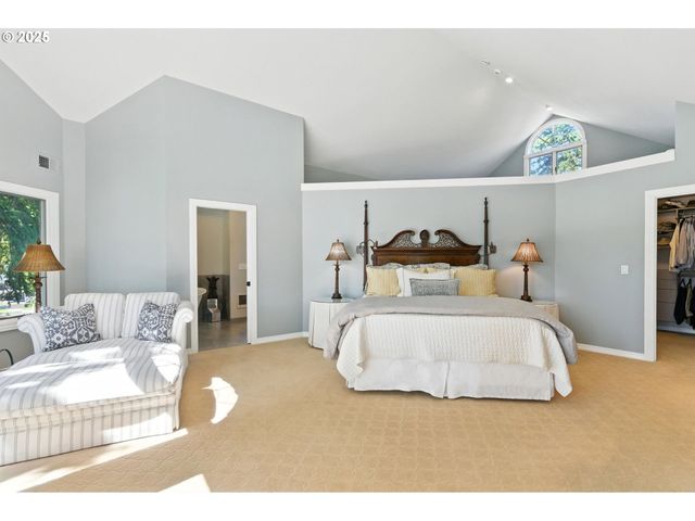 16755 GRAEF Cir, Lake Oswego, OR 97035