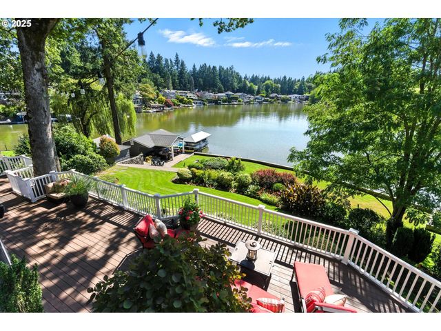 16755 GRAEF Cir, Lake Oswego, OR 97035