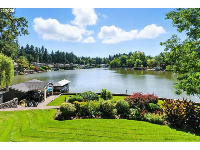 16755 GRAEF Cir, Lake Oswego, OR 97035