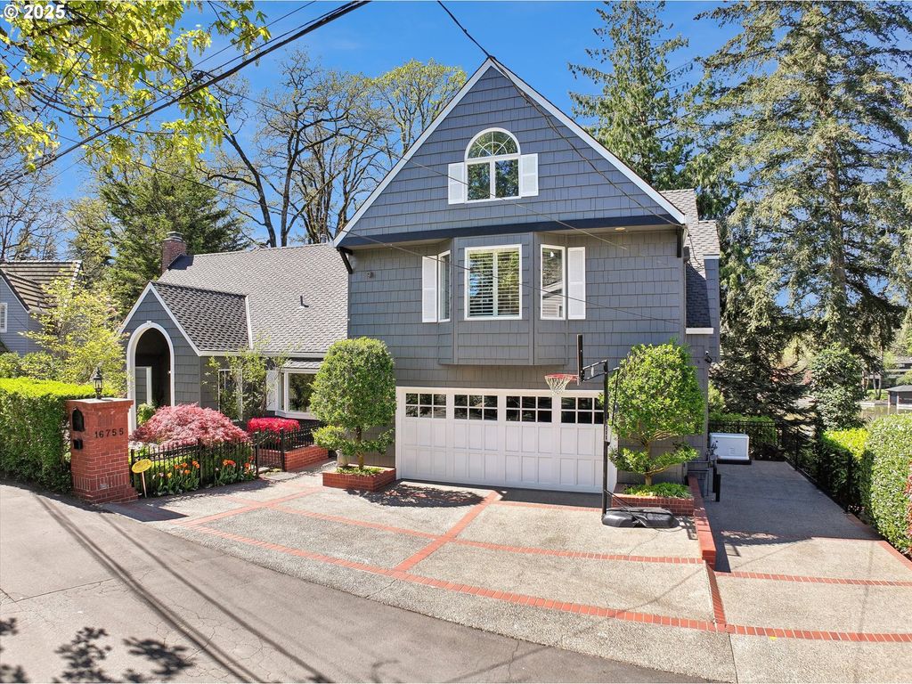 16755 GRAEF Cir, Lake Oswego, OR 97035