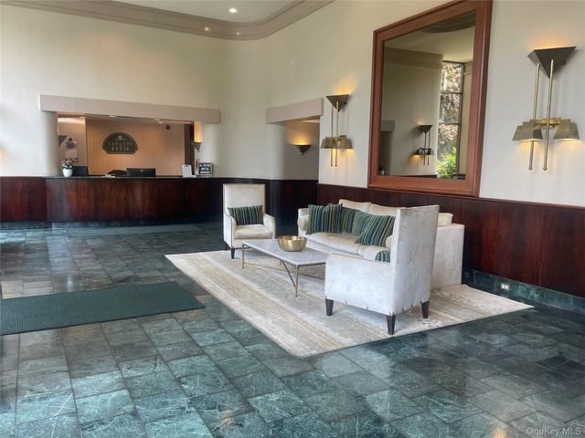 35 N Chatsworth Avenue 5H, Larchmont, NY 10538