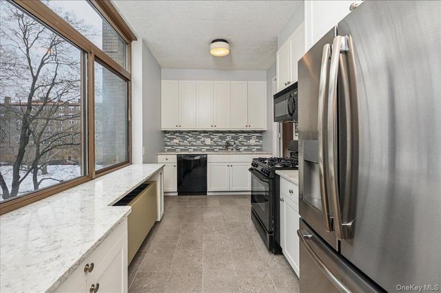 35 N Chatsworth Avenue 5H, Larchmont, NY 10538