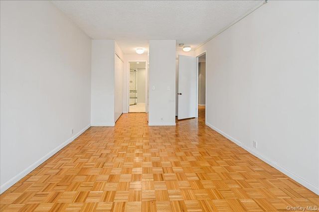 35 N Chatsworth Avenue 5H, Larchmont, NY 10538