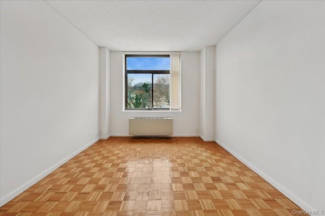 35 N Chatsworth Avenue 5H, Larchmont, NY 10538