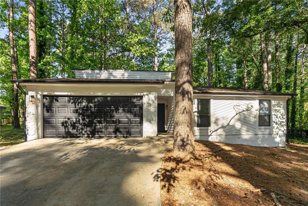3208 Berrong Way, Stone Mountain, GA 30087