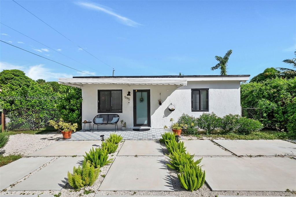 595 NW 101st St 0, Miami, FL 33150