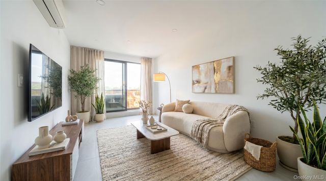 14610 35 Avenue 4B, Flushing, NY 11354