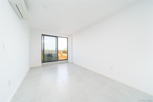 14610 35 Avenue 4B, Flushing, NY 11354