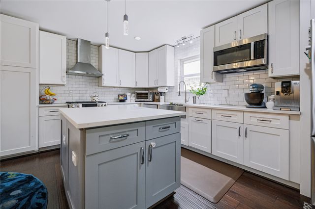 6605 Fernshaw Drive, Dallas, TX 75248
