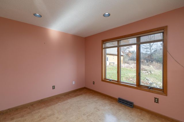 W12041 497th Avenue, Prescott, WI 54021