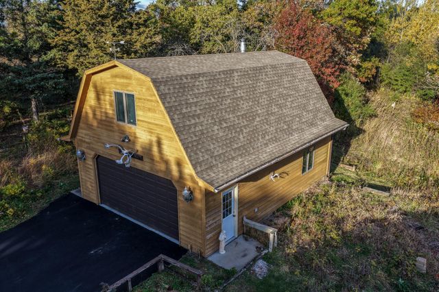 W12041 497th Avenue, Prescott, WI 54021