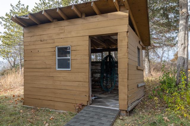 W12041 497th Avenue, Prescott, WI 54021