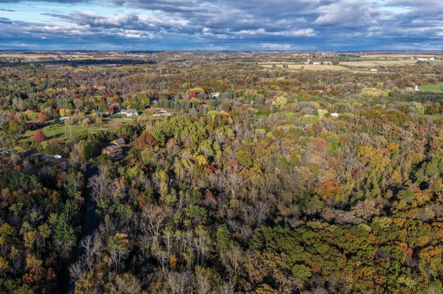 W12041 497th Avenue, Prescott, WI 54021