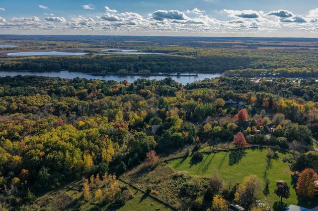 W12041 497th Avenue, Prescott, WI 54021