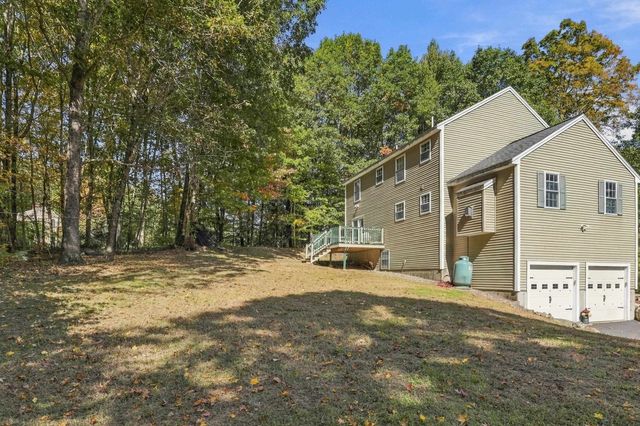 24 Garland Road, Nottingham, NH 03290