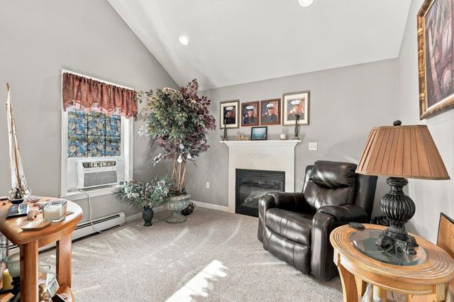 24 Garland Road, Nottingham, NH 03290