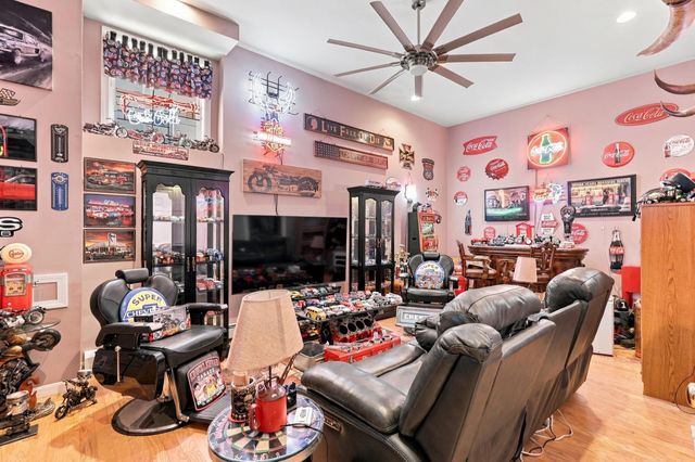24 Garland Road, Nottingham, NH 03290
