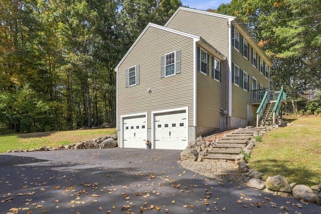 24 Garland Road, Nottingham, NH 03290