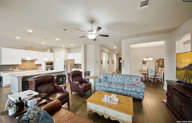 7606 FOSS ALY, San Antonio, TX 78254