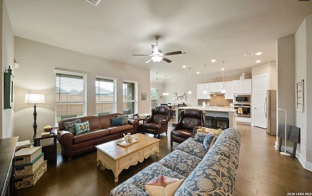 7606 FOSS ALY, San Antonio, TX 78254