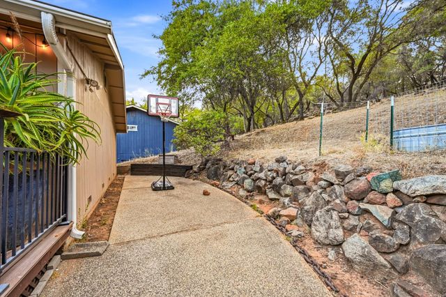14135 lodgepole Dr, Penn Valley, CA 95946