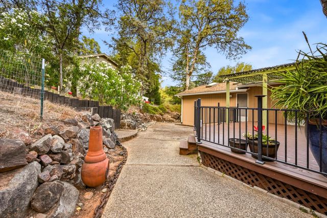 14135 lodgepole Dr, Penn Valley, CA 95946