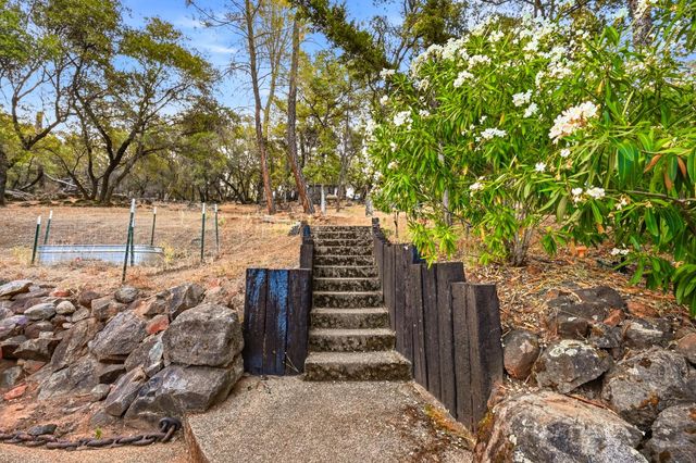 14135 lodgepole Dr, Penn Valley, CA 95946