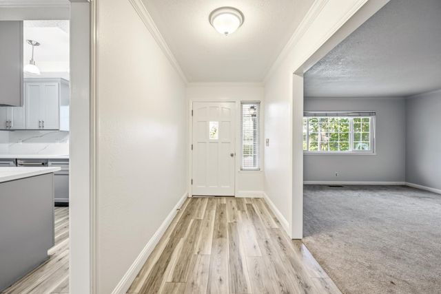 14135 lodgepole Dr, Penn Valley, CA 95946