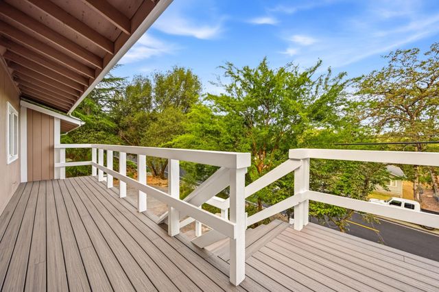 14135 lodgepole Dr, Penn Valley, CA 95946