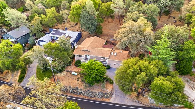 14135 lodgepole Dr, Penn Valley, CA 95946
