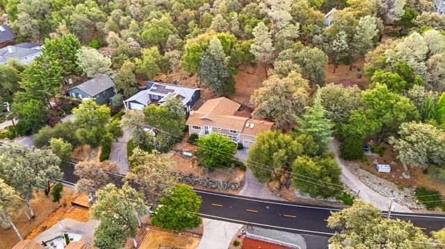 14135 lodgepole Dr, Penn Valley, CA 95946