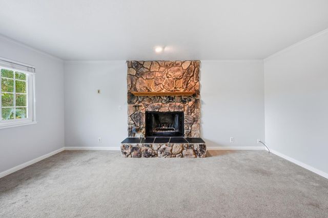 14135 lodgepole Dr, Penn Valley, CA 95946