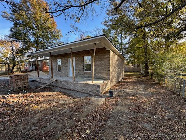 503 S Dogwood Street, Muldrow, OK 74948