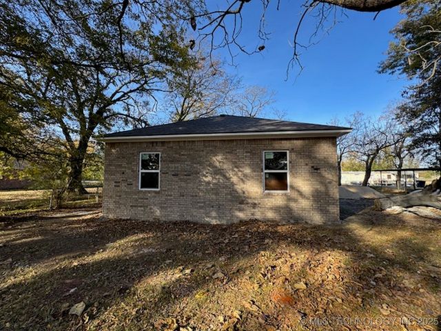 503 S Dogwood Street, Muldrow, OK 74948