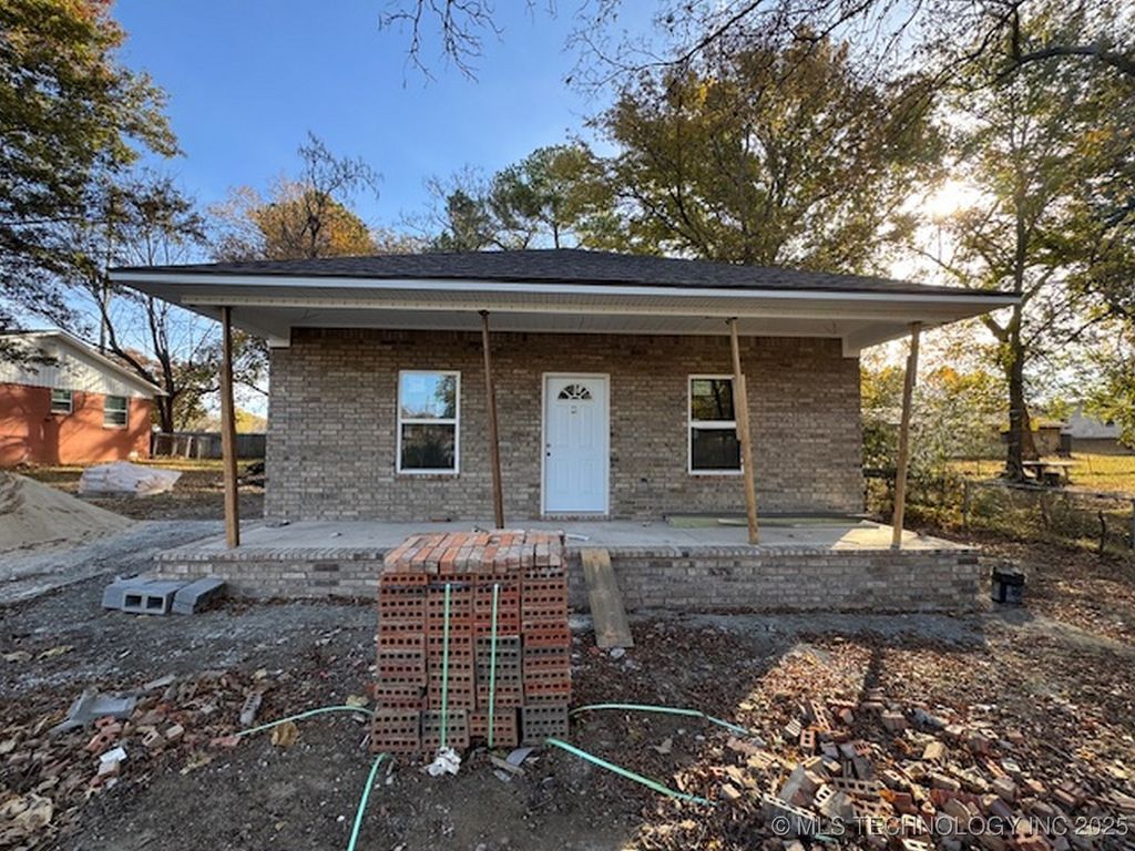 503 S Dogwood Street, Muldrow, OK 74948