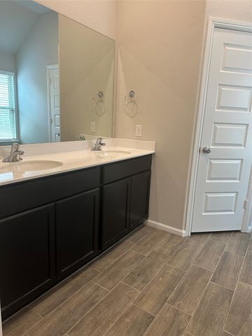 13092 Yellowstone Way, Providence Village, TX 76227