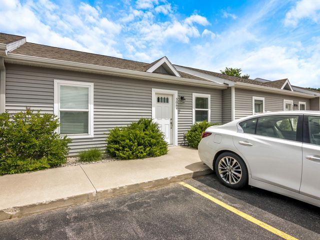 5064 Cedar Condo Court, Traverse City, MI 49684