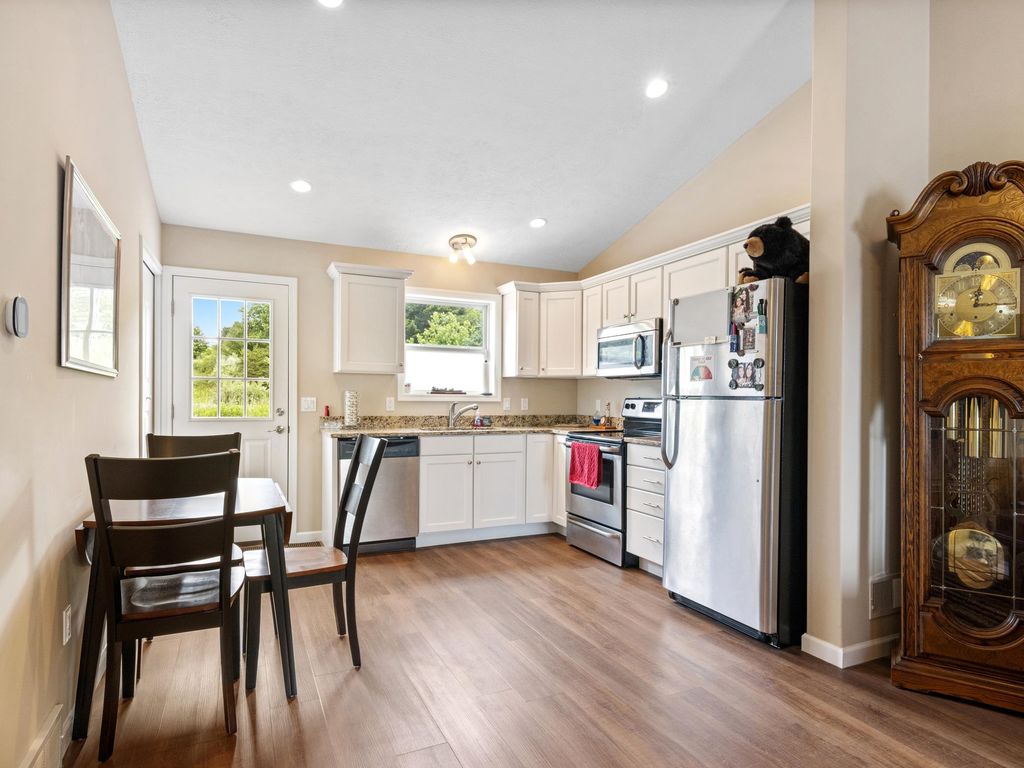 5064 Cedar Condo Court, Traverse City, MI 49684