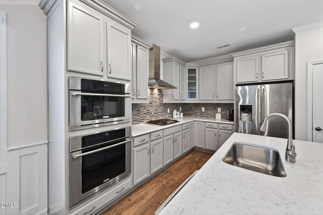 528 Spring Flower Court, Cary, NC 27511