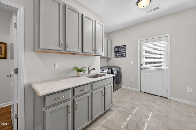 528 Spring Flower Court, Cary, NC 27511