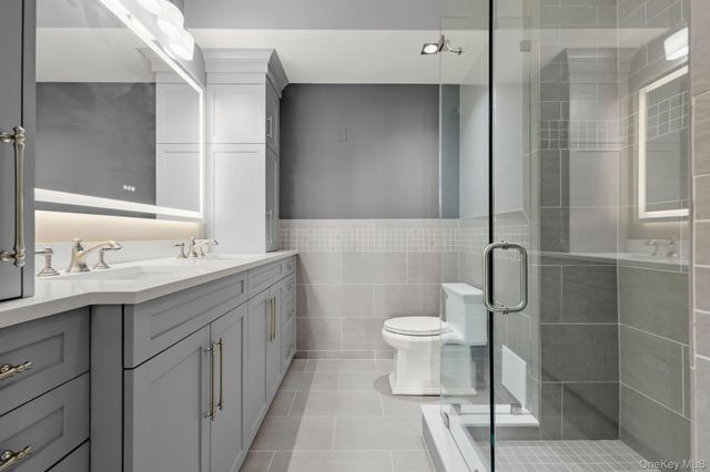 701 Ridge Hill Boulevard PHF, Yonkers, NY 10710