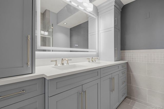 701 Ridge Hill Boulevard PHF, Yonkers, NY 10710