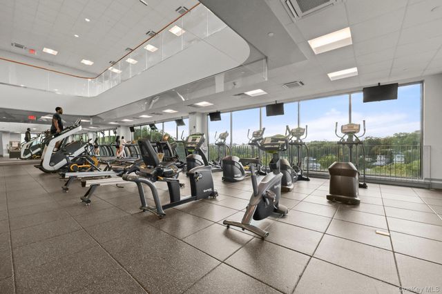 701 Ridge Hill Boulevard PHF, Yonkers, NY 10710