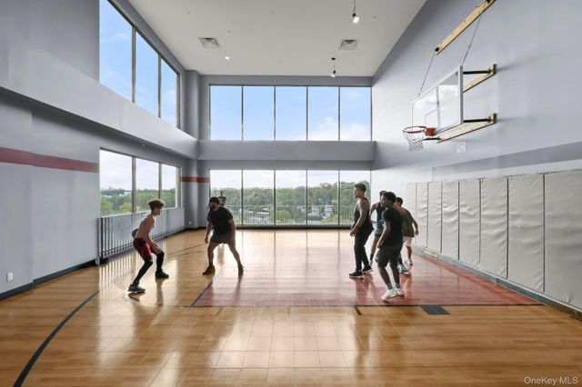 701 Ridge Hill Boulevard PHF, Yonkers, NY 10710