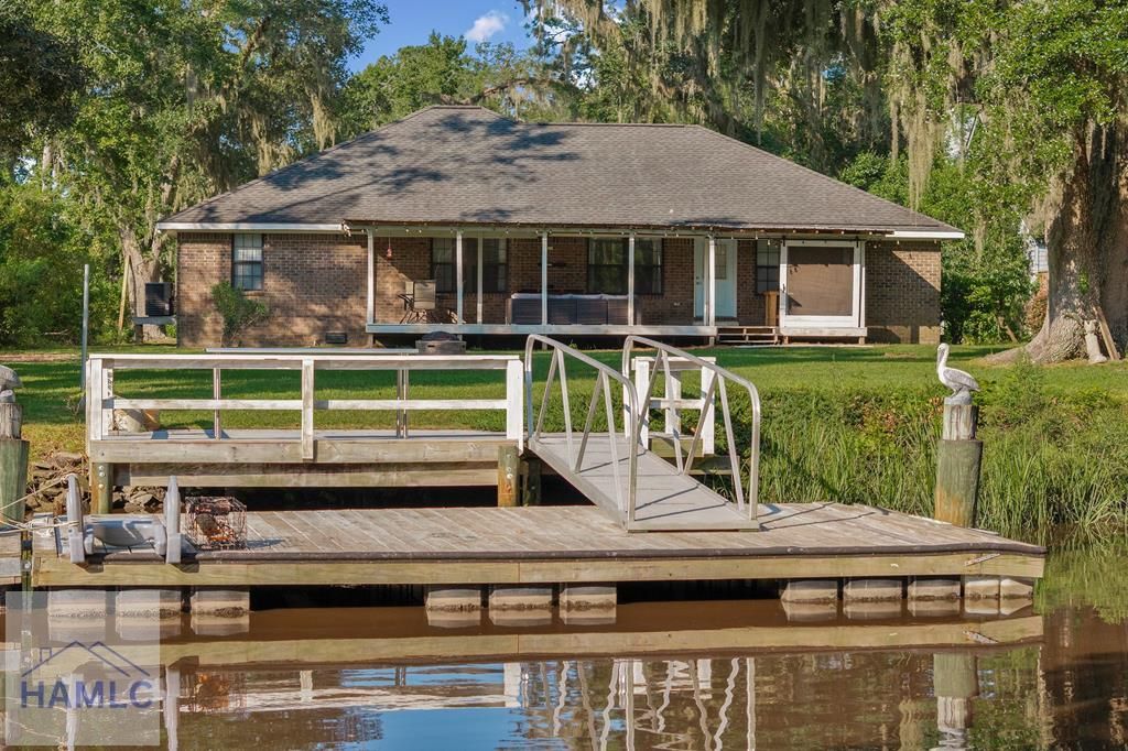 120 Pinetree Road, Midway, GA 31320