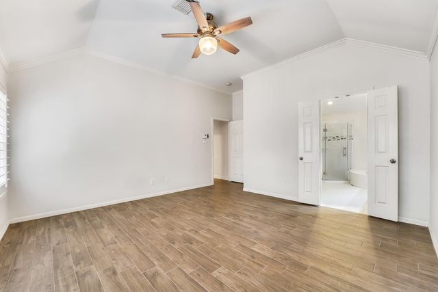 30 Vista Cove Circle, The Woodlands, TX 77381