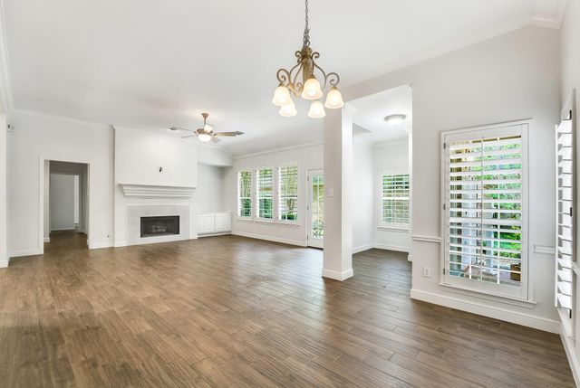 30 Vista Cove Circle, The Woodlands, TX 77381