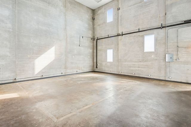 2054 W Grand Avenue, Chicago, IL 60612