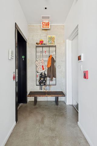 2054 W Grand Avenue, Chicago, IL 60612